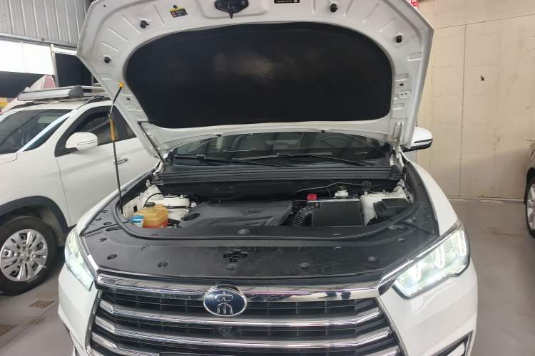 Used BYD Song Pro 2019 1.5T Automatic Elite Edition Engine Bay