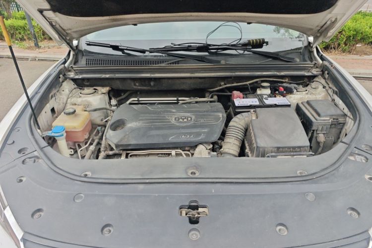 Used BYD Song Pro 2019 1.5T Automatic Luxury Model Engine Bay