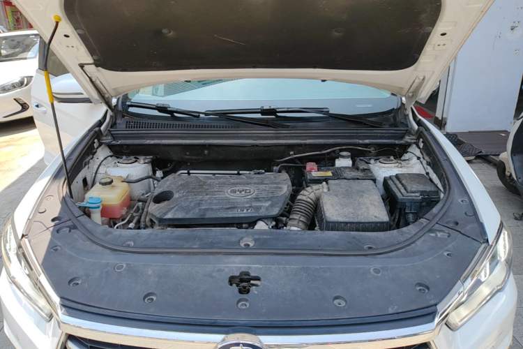 Used BYD Song Pro 2019 1.5T Automatic Prestige Model Engine Bay