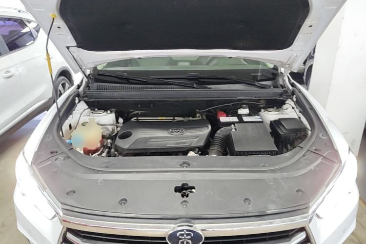 Used BYD Song Pro 2019 1.5T Automatic Luxury Model Engine Bay