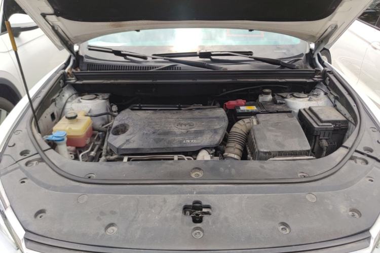 Used BYD Song Pro 2019 1.5T Automatic Luxury Model Engine Bay