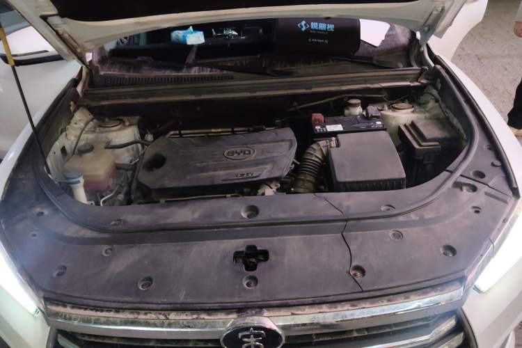 Used BYD Song Pro 2019 1.5T Automatic Luxury Model Engine Bay