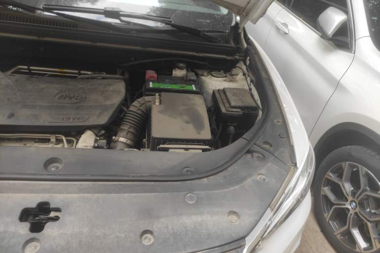Used BYD Song Pro 2019 1.5T Automatic Luxury Model Engine Bay Left