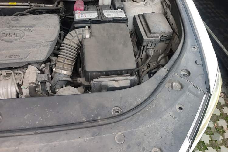 Used BYD Song Pro 2019 1.5T Automatic Elite Edition Engine Bay Left