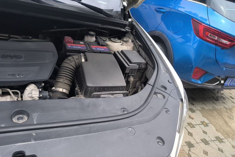 Used BYD Song Pro 2019 1.5T Automatic Elite Edition Engine Bay Left