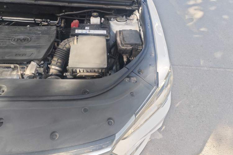 Used BYD Song Pro 2019 1.5T Automatic Luxury Model Engine Bay Left