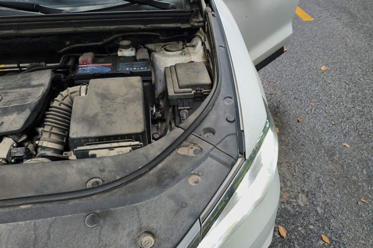 Used BYD Song Pro 2019 1.5T Automatic Elite Edition Engine Bay Left
