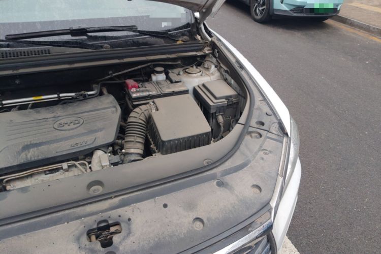 Used BYD Song Pro 2019 1.5T Automatic Elite Edition Engine Bay Left