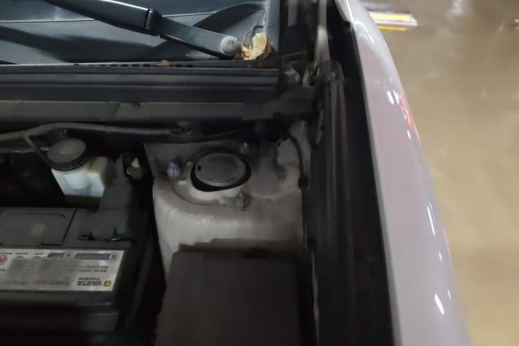 Used BYD Song Pro 2019 1.5T Automatic Luxury Model Engine Bay Left