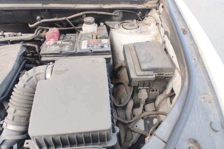 Used BYD Song Pro 2019 1.5T Automatic Luxury Model Engine Bay Left