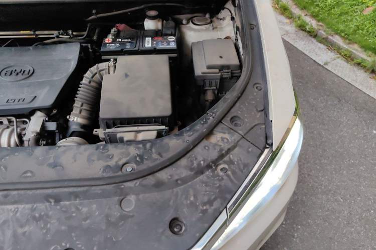 Used BYD Song Pro 2019 1.5T Automatic Luxury Model Engine Bay Left