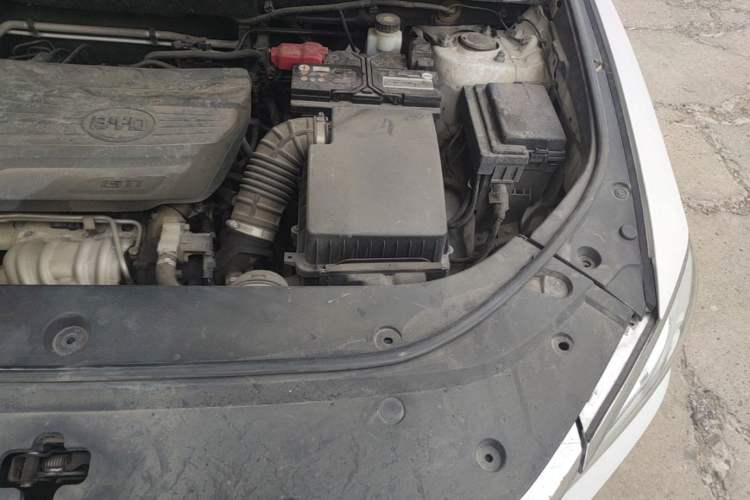 Used BYD Song Pro 2019 1.5T Automatic Luxury Model Engine Bay Left