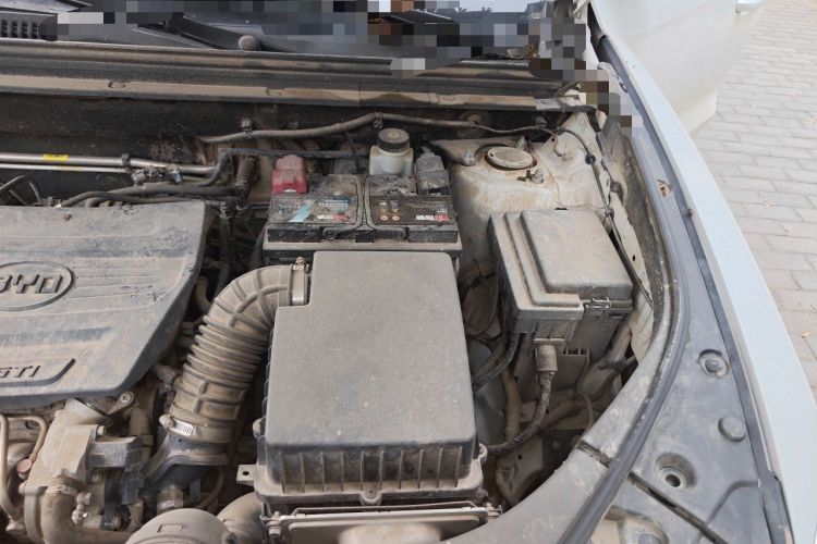 Used BYD Song Pro 2019 1.5T Automatic Elite Edition Engine Bay Left
