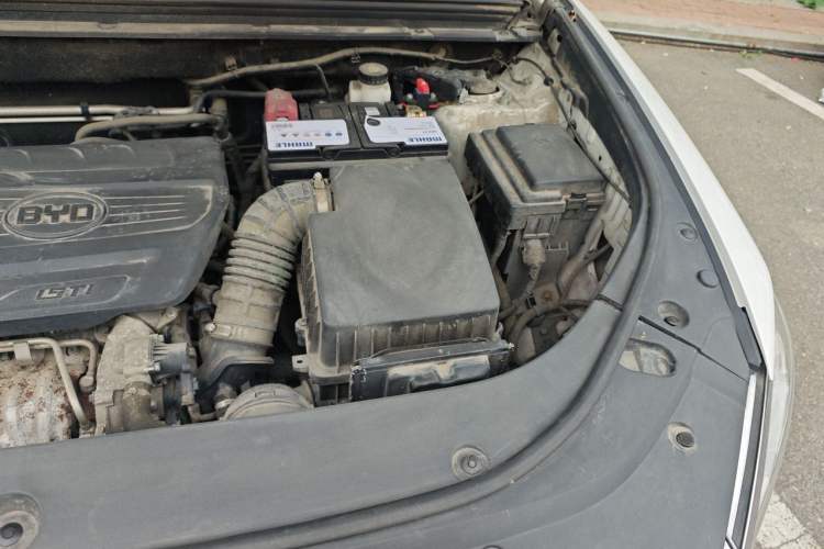 Used BYD Song Pro 2019 1.5T Automatic Luxury Model Engine Bay Left