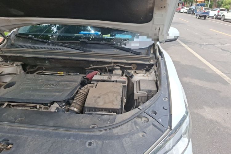 Used BYD Song Pro 2019 1.5T Automatic Elite Edition Engine Bay Left