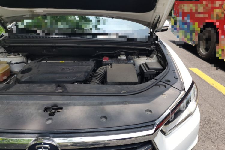 Used BYD Song Pro 2019 1.5T Automatic Elite Edition Engine Bay Left