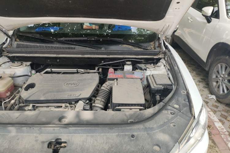 Used BYD Song Pro 2019 1.5T Automatic Luxury Model Engine Bay Left