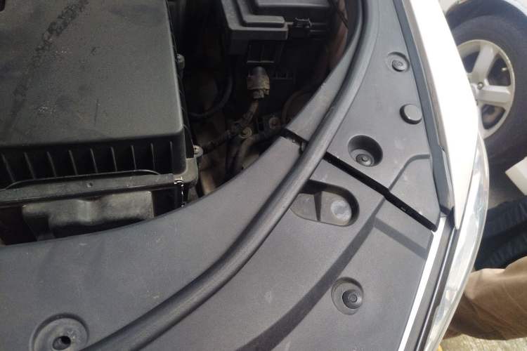 Used BYD Song Pro 2019 1.5T Automatic Luxury Model Engine Bay Left