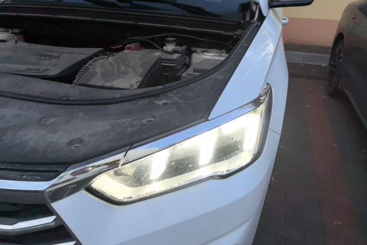 Used BYD Song Pro 2019 1.5T Automatic Elite Edition Engine Bay Left