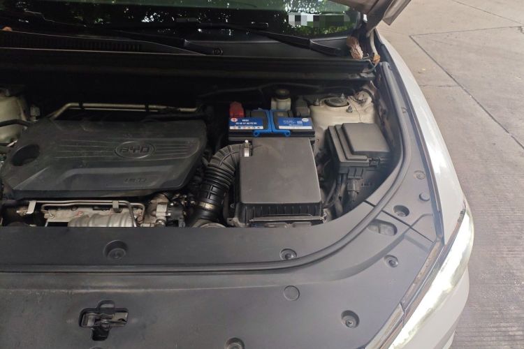 Used BYD Song Pro 2019 1.5T Automatic Luxury Model Engine Bay Left