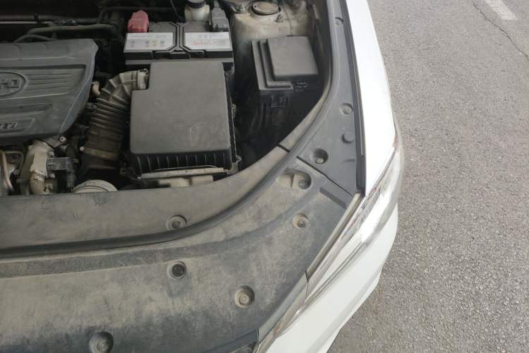 Used BYD Song Pro 2019 1.5T Automatic Elite Edition Engine Bay Left