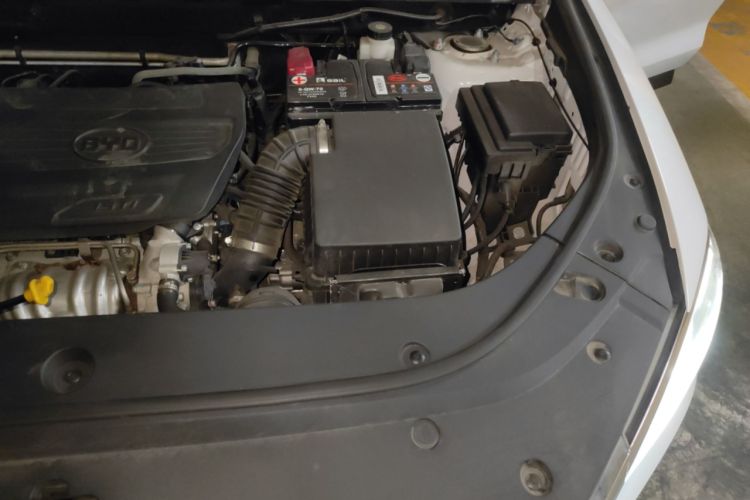 Used BYD Song Pro 2019 1.5T Automatic Elite Edition Engine Bay Left