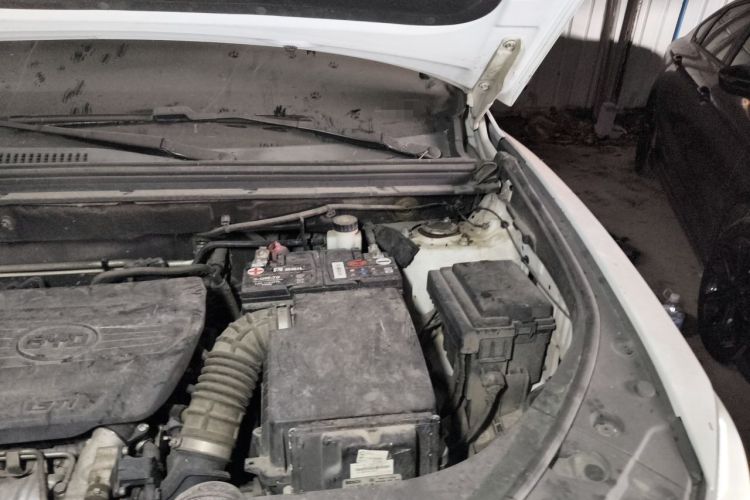 Used BYD Song Pro 2019 1.5T Automatic Luxury Model Engine Bay Left
