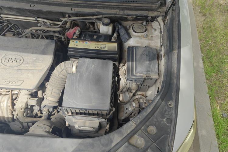 Used BYD Song Pro 2019 1.5T Automatic Luxury Model Engine Bay Left
