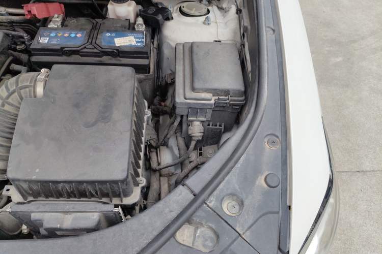 Used BYD Song Pro 2019 1.5T Automatic Luxury Model Engine Bay Left