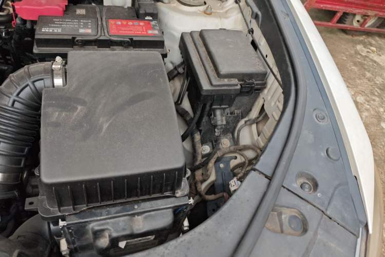 Used BYD Song Pro 2019 1.5T Automatic Luxury Model Engine Bay Left