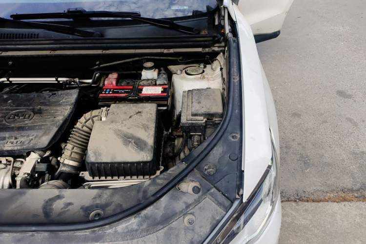 Used BYD Song Pro 2019 1.5T Automatic Luxury Model Engine Bay Left