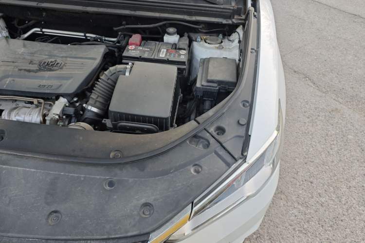 Used BYD Song Pro 2019 1.5T Automatic Luxury Model Engine Bay Left