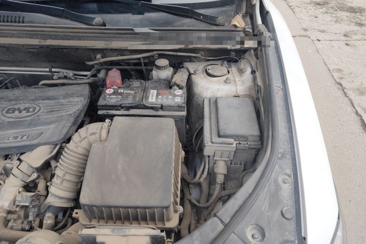 Used BYD Song Pro 2019 1.5T Automatic Luxury Model Engine Bay Left