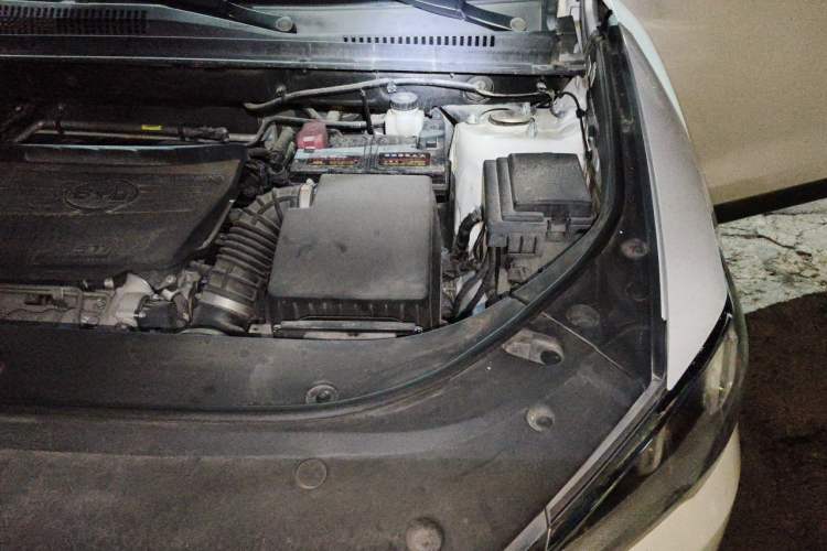 Used BYD Song Pro 2019 1.5T Automatic Luxury Model Engine Bay Left