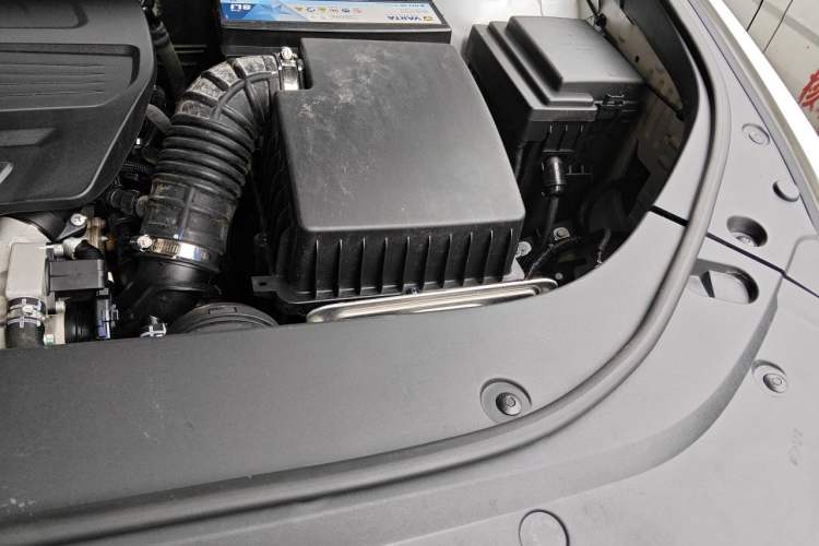 Used BYD Song Pro 2019 1.5T Automatic Elite Edition Engine Bay Left