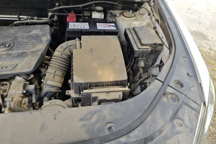 Used BYD Song Pro 2019 1.5T Automatic Luxury Model Engine Bay Left