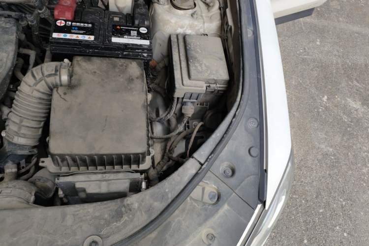 Used BYD Song Pro 2019 1.5T Automatic Elite Edition Engine Bay Left