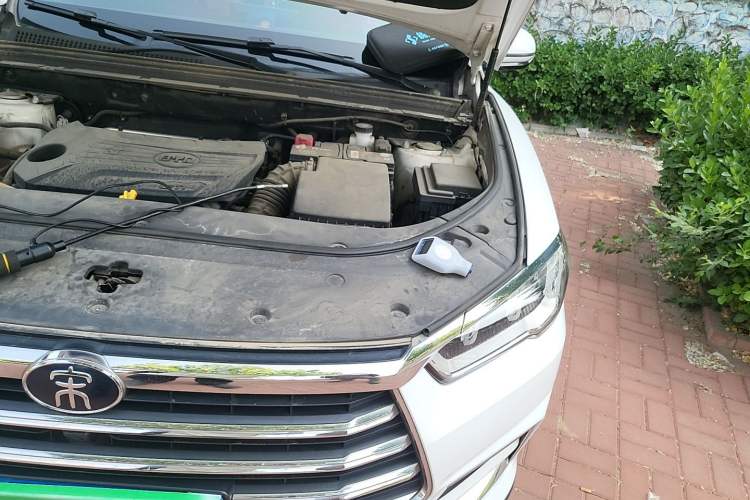 Used BYD Song Pro 2019 1.5T Automatic Elite Edition Engine Bay Left