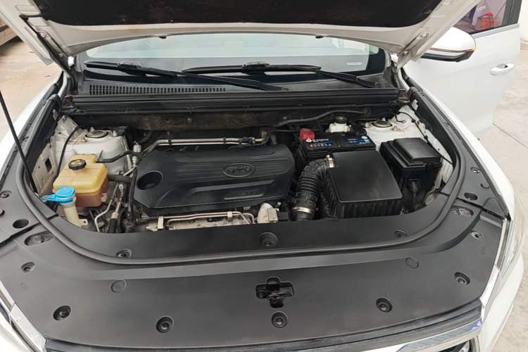 Used BYD Song Pro 2019 1.5T Automatic Luxury Model Engine Bay