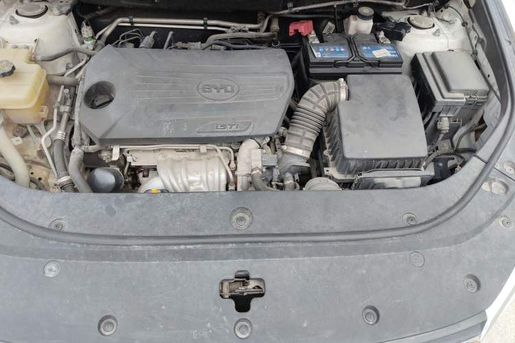 Used BYD Song Pro 2019 1.5T Automatic Luxury Model Engine Bay