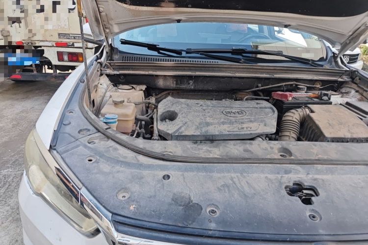 Used BYD Song Pro 2019 1.5T Automatic Prestige Model Engine Bay Right