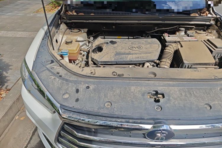 Used BYD Song Pro 2019 1.5T Automatic Elite Edition Engine Bay Right