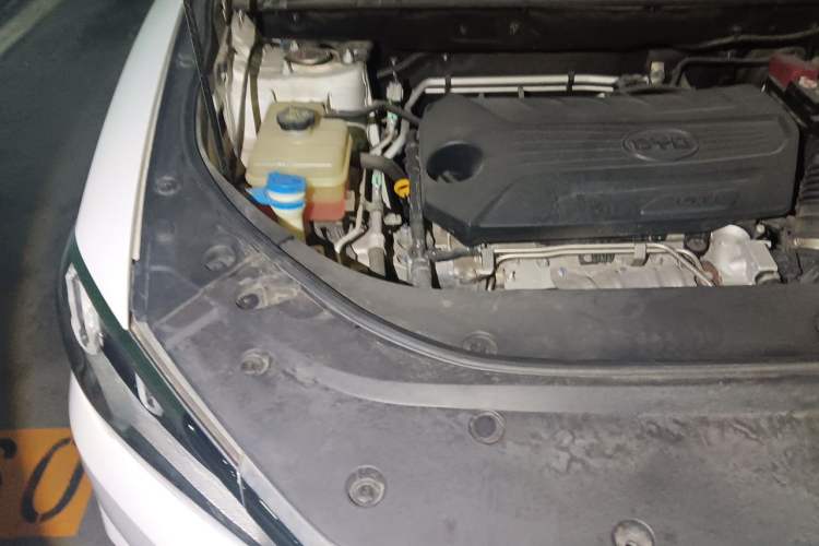 Used BYD Song Pro 2019 1.5T Automatic Elite Edition Engine Bay Right