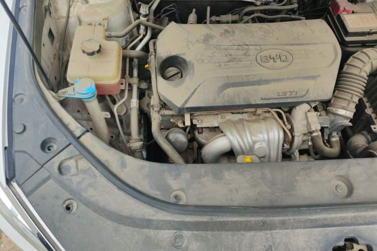 Used BYD Song Pro 2019 1.5T Automatic Luxury Model Engine Bay Right