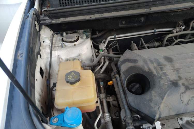 Used BYD Song Pro 2019 1.5T Automatic Prestige Model Engine Bay Right