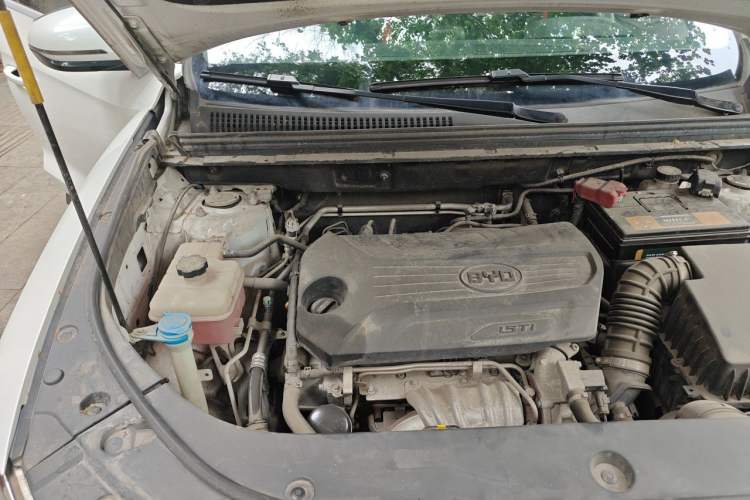 Used BYD Song Pro 2019 1.5T Automatic Elite Edition Engine Bay Right