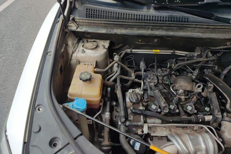 Used BYD Song Pro 2019 1.5T Automatic Elite Edition Engine Bay Right