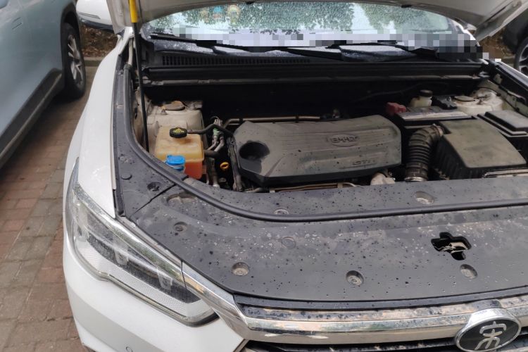 Used BYD Song Pro 2019 1.5T Automatic Luxury Model Engine Bay Right