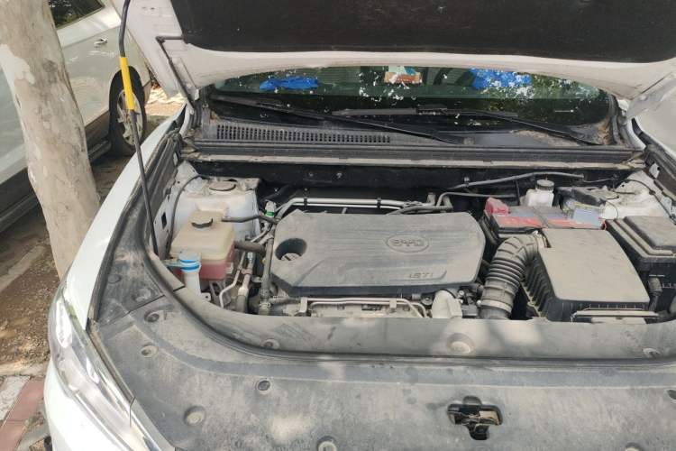 Used BYD Song Pro 2019 1.5T Automatic Luxury Model Engine Bay Right