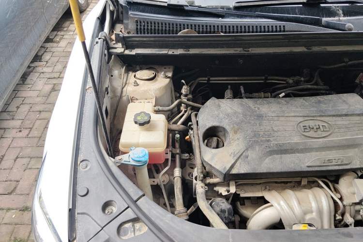 Used BYD Song Pro 2019 1.5T Automatic Prestige Model Engine Bay Right